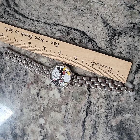Disney Vintage Watch - Picture 5 of 14